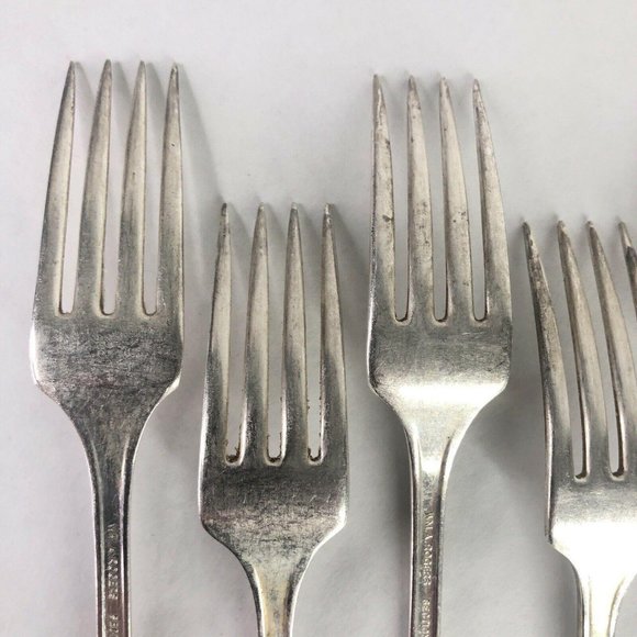 6 Grille Forks 7 1/2 Inch Wm A Rogers Oneida Sectional Lido Silverplate VTG Lot - Picture 11 of 12